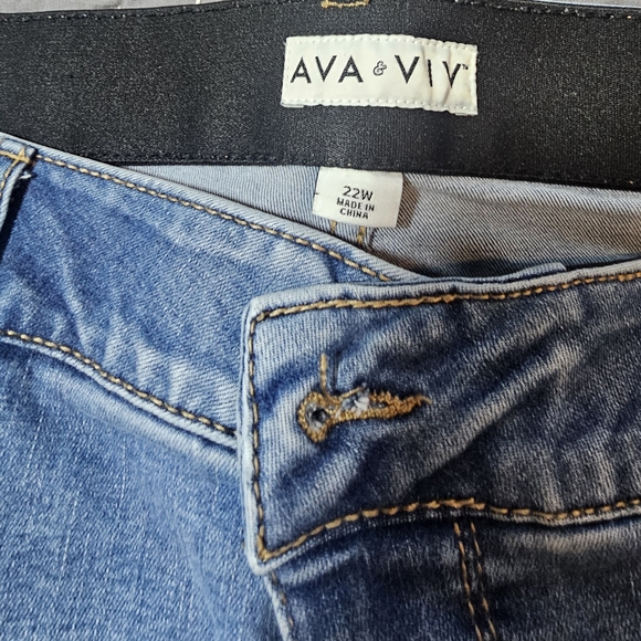 Ava & Viv Classic Blue Women's Jeans Size 22 - Picture 6 of 8